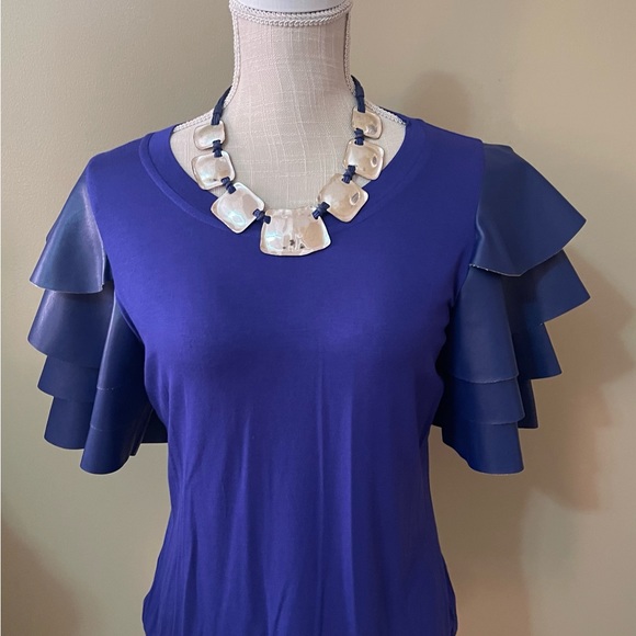 Beautifully crafted flare soft leather sleeves - Picture 2 of 4